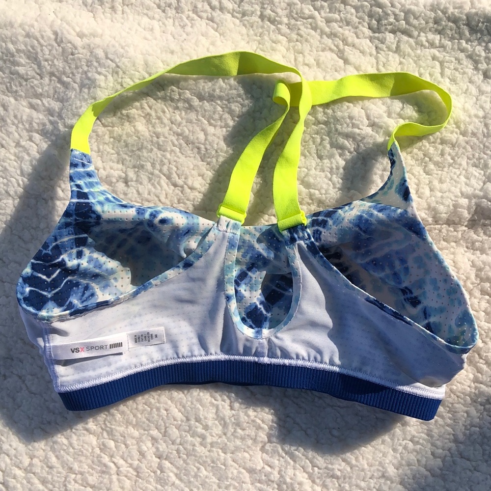 Victoria’s Secret VSX Sports Bra Tie Dye Blue 34C - Picture 10 of 13
